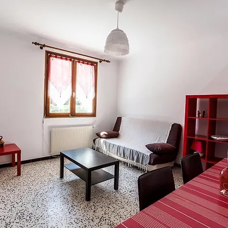 Agreable T2 Rdc Avec Terrasse, Proche Et Commerces - Fr-1-776-79 Apartment *